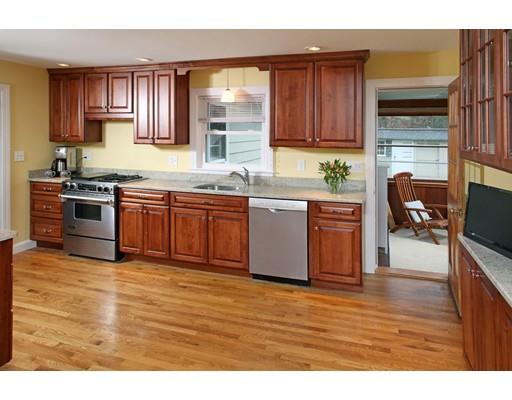 38 Colonial Rd, Hingham, MA 02043 photo 3