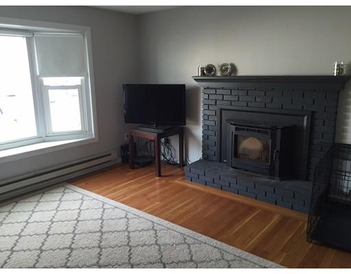 38 Green St, Gloucester, MA 01930 photo 5