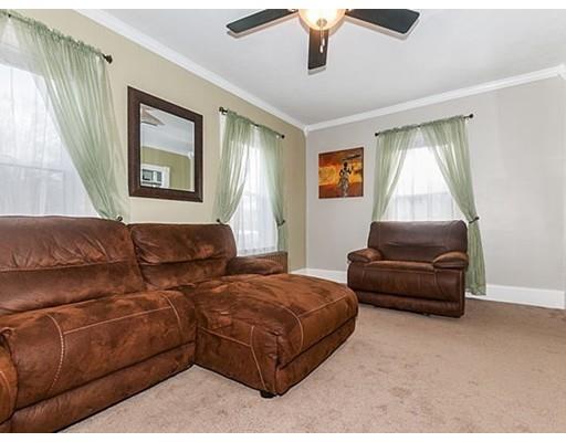 44 Devine Ave, Lowell, MA 01852 photo 9