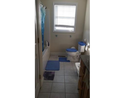 73 Daisy Ln, Fall River, MA 02721 photo 10