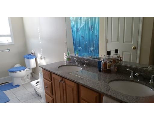 73 Daisy Ln, Fall River, MA 02721 photo 11