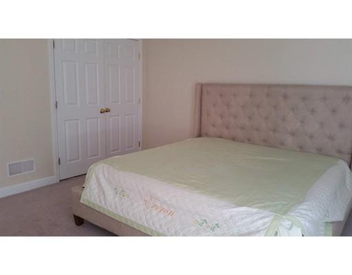 73 Daisy Ln, Fall River, MA 02721 photo 8