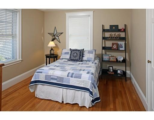 33 Thompson Ave, Hingham, MA 02043 photo 13