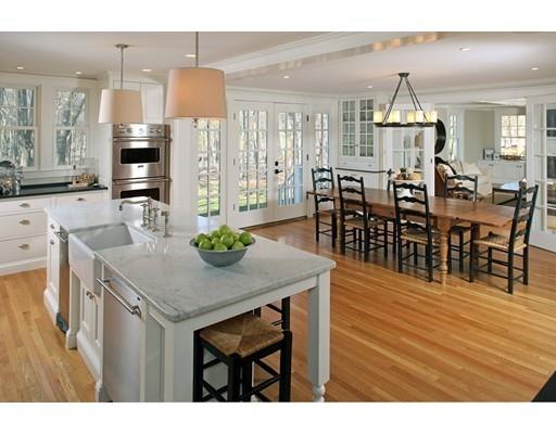 33 Thompson Ave, Hingham, MA 02043 photo 4