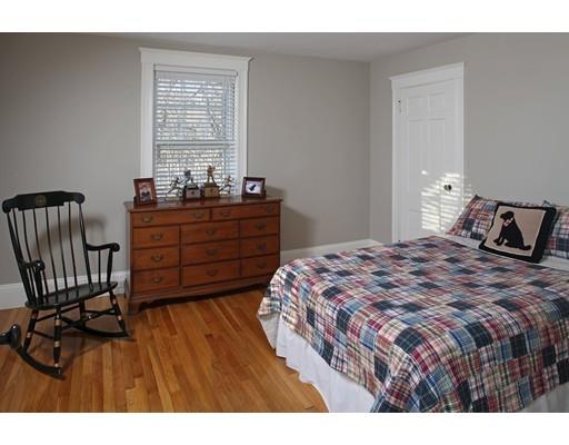 33 Thompson Ave, Hingham, MA 02043 photo 15