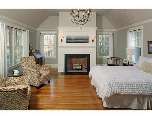 33 Thompson Ave, Hingham, MA 02043 photo 10