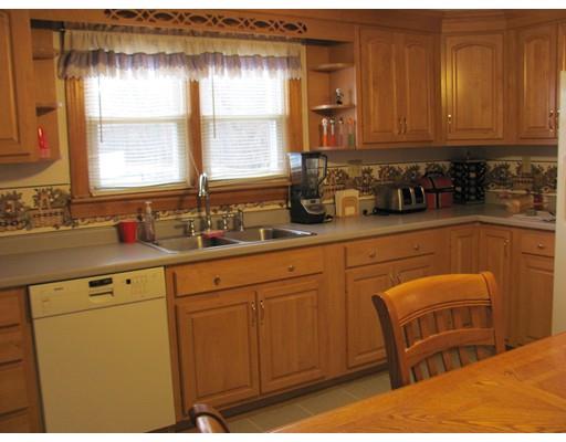 11 Kosmas St, Webster, MA 01570 photo 6