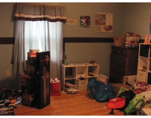 11 Kosmas St, Webster, MA 01570 photo 9