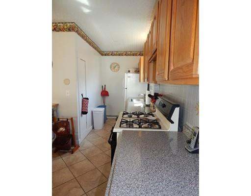 24 Henry St, Everett, MA 02149 photo 4