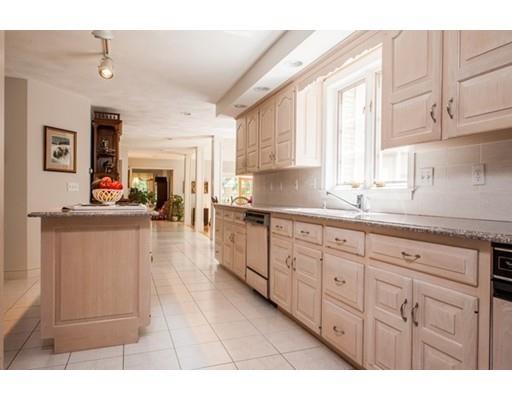 2 Doeskin Dr, Framingham, MA 01701 photo 14