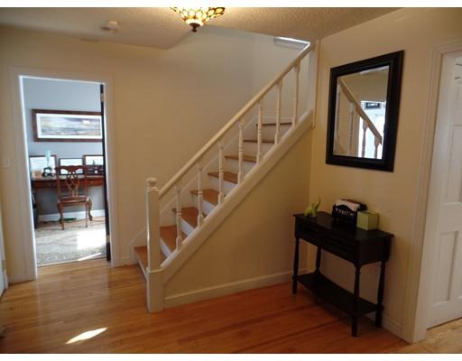29 Trillium St, Springfield, MA 01108 photo 8