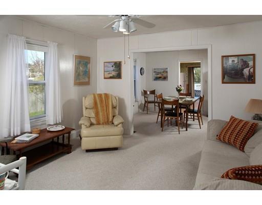 55 D St, Hull, MA 02045 photo 4