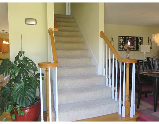8 Lynne Rd, Wareham, MA 02571 photo 3