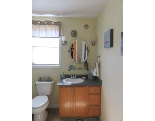 8 Lynne Rd, Wareham, MA 02571 photo 13