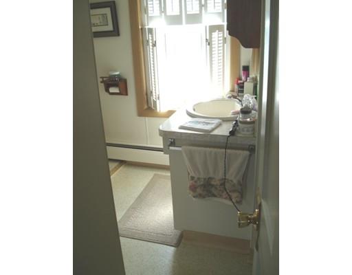 27 Harvard St, Gardner, MA 01440 photo 13