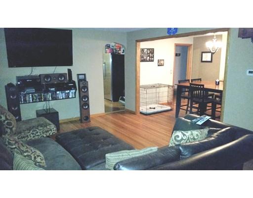73 Acker Cir, Chicopee, MA 01013 photo 5