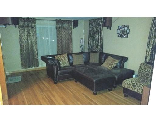 73 Acker Cir, Chicopee, MA 01013 photo 4