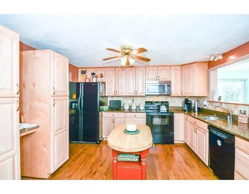 32 Wood Ln, Maynard, MA 01754 photo 2