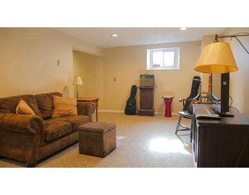 25 Skye Line Dr, Sutton, MA 01590 photo 7