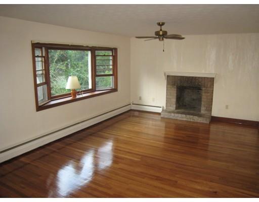 749 Washington St, Gloucester, MA 01930 photo 2