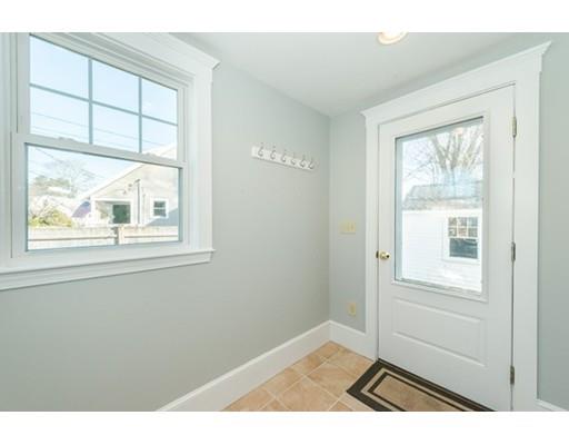 21 Humphrey St, Marblehead, MA 01945 photo 10