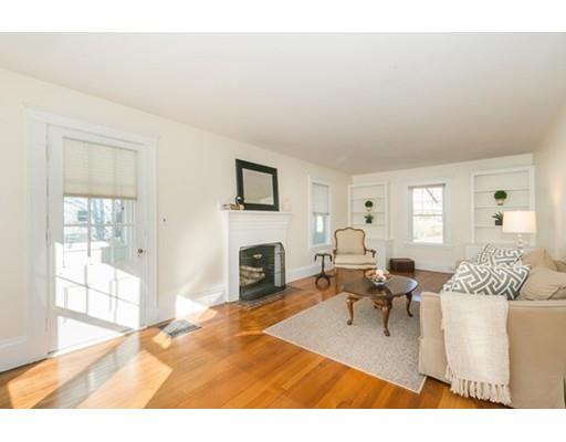 21 Humphrey St, Marblehead, MA 01945 photo 13