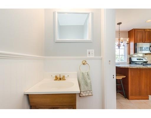 21 Humphrey St, Marblehead, MA 01945 photo 7