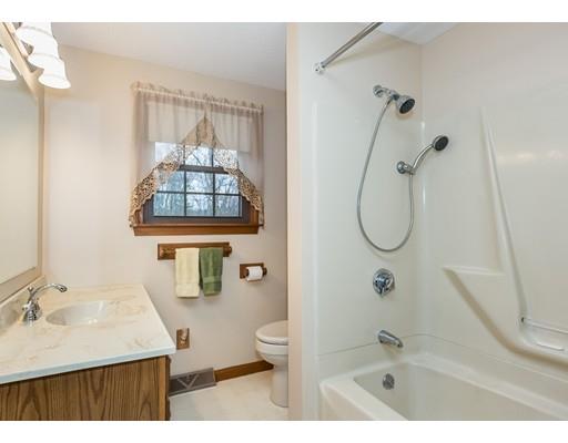 128 Tamarack Dr, Springfield, MA 01129 photo 19