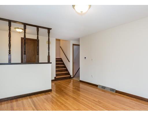 128 Tamarack Dr, Springfield, MA 01129 photo 8