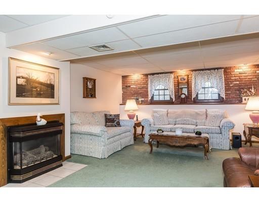 128 Tamarack Dr, Springfield, MA 01129 photo 11
