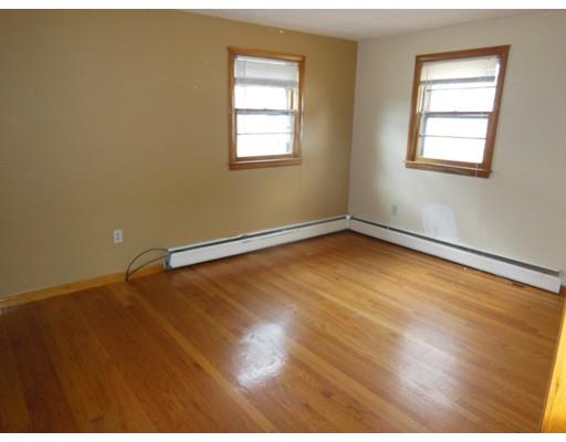 1082 Plumtree Rd, Springfield, MA 01119 photo 18