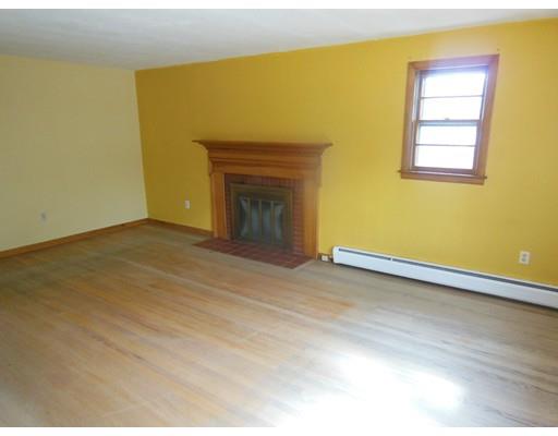 1082 Plumtree Rd, Springfield, MA 01119 photo 13