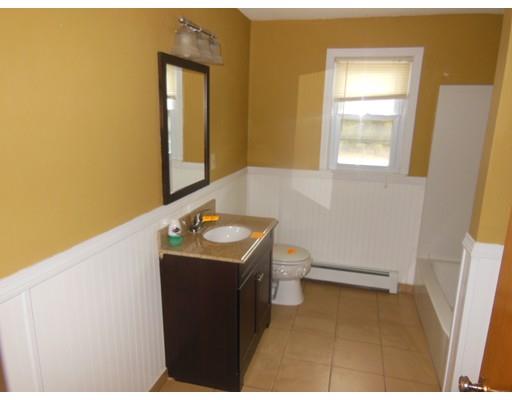 1082 Plumtree Rd, Springfield, MA 01119 photo 16