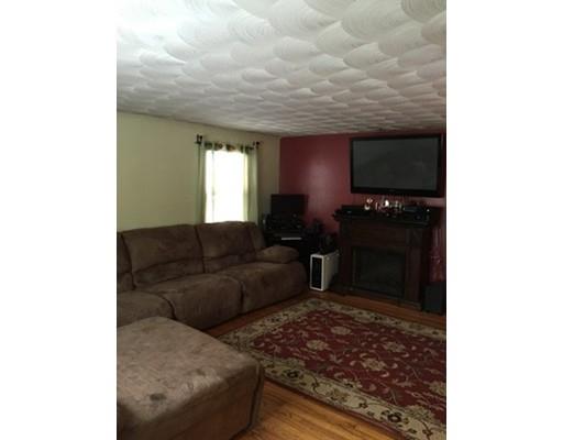 10 Monrovia St, Springfield, MA 01104 photo 8