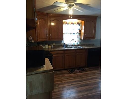 10 Monrovia St, Springfield, MA 01104 photo 5