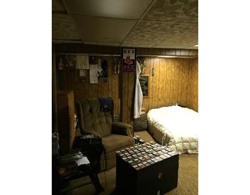 10 Monrovia St, Springfield, MA 01104 photo 14
