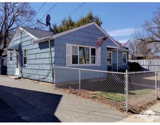 10 Monrovia St, Springfield, MA 01104 photo 4