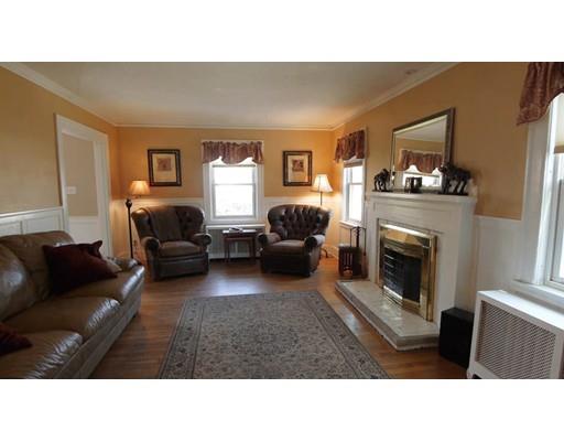 7 Ocean Ave, Marblehead, MA 01945 photo 2