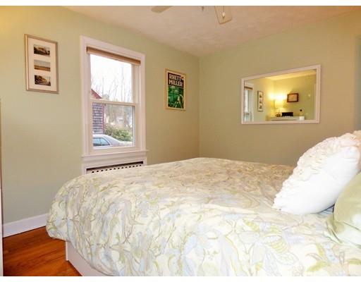 19 Benjamin Rd, Worcester, MA 01602 photo 13