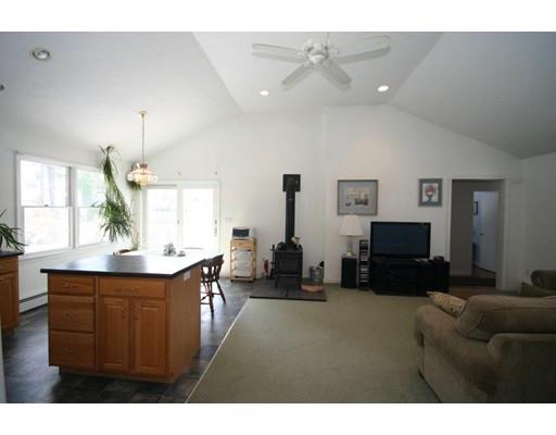 2 Vane St, Walpole, MA 02081 photo 8