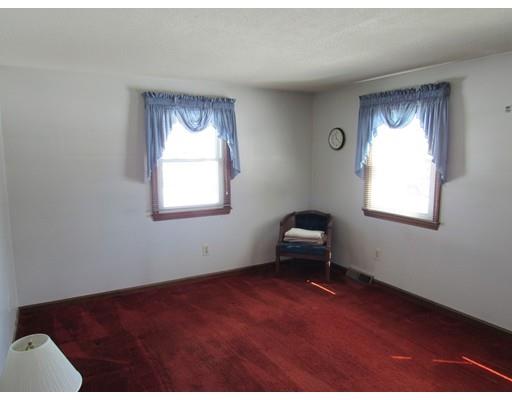 40 Kenneth Rd, Easthampton, MA 01027 photo 5