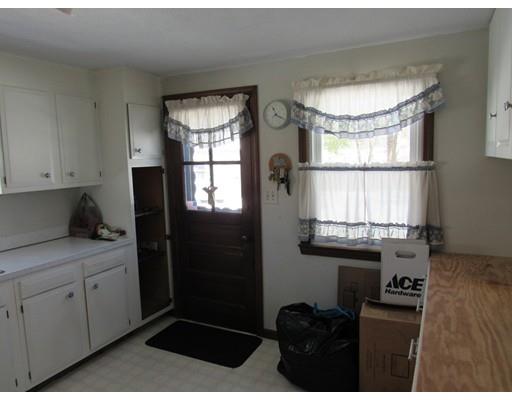 40 Kenneth Rd, Easthampton, MA 01027 photo 2