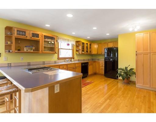 5 Ethelyn Cir, Maynard, MA 01754 photo 3
