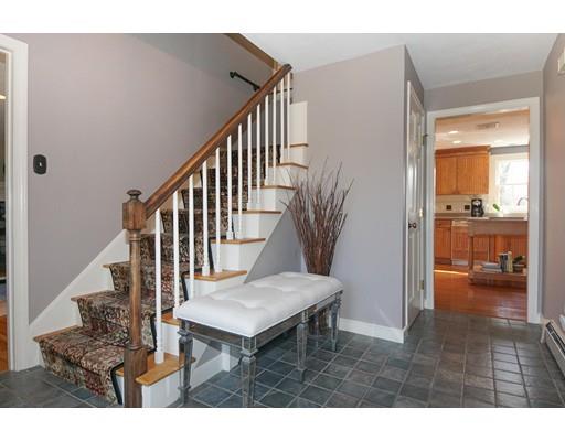 49 Eisenhower Cir, Wellesley, MA 02482 photo 9