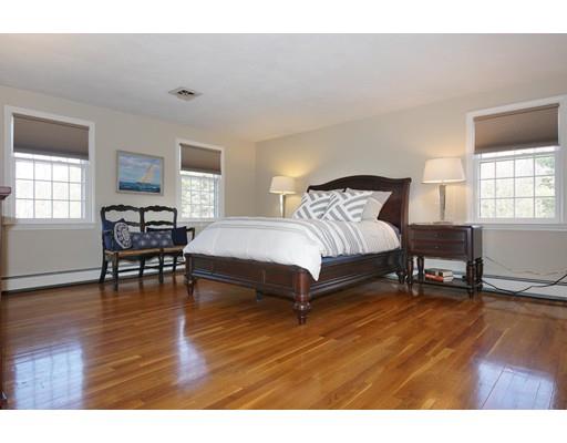 49 Eisenhower Cir, Wellesley, MA 02482 photo 10