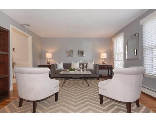 49 Eisenhower Cir, Wellesley, MA 02482 photo 2