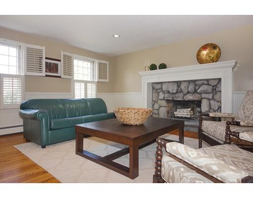 49 Eisenhower Cir, Wellesley, MA 02482 photo 8
