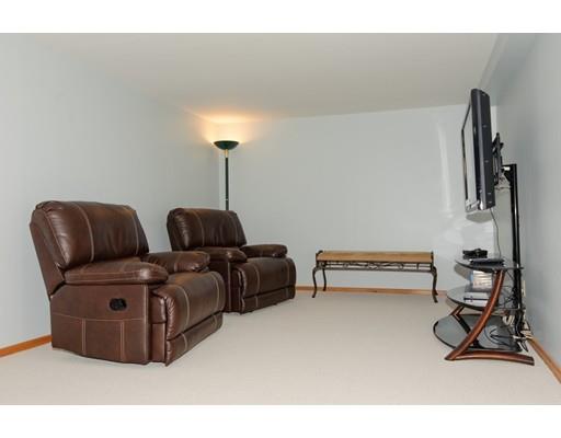 2 Oakwood Rd, Acton, MA 01720 photo 10
