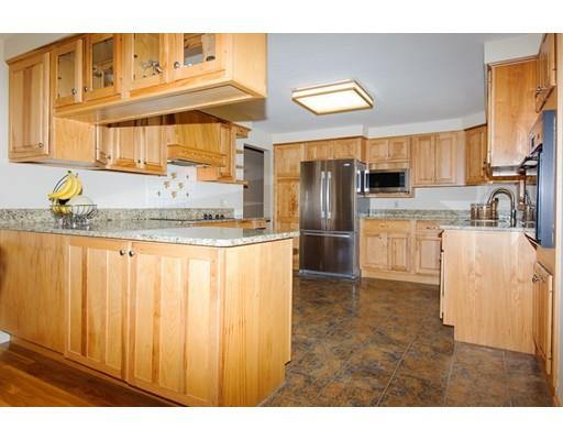 2 Oakwood Rd, Acton, MA 01720 photo 3
