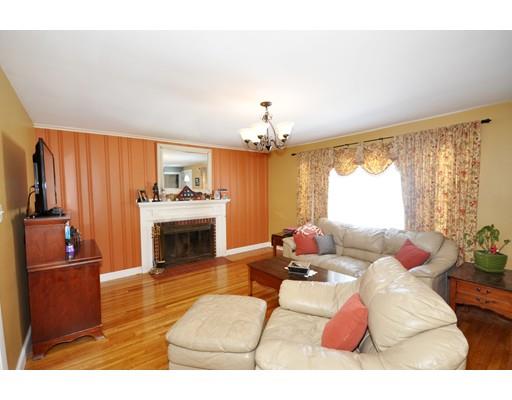 13 Jonathan Dr, Ayer, MA 01432 photo 2